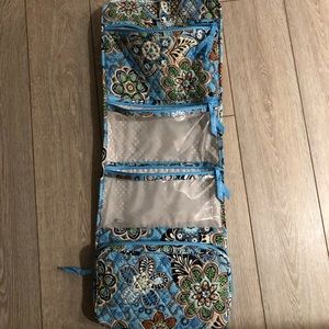 Vera Bradley compact hanging organizer